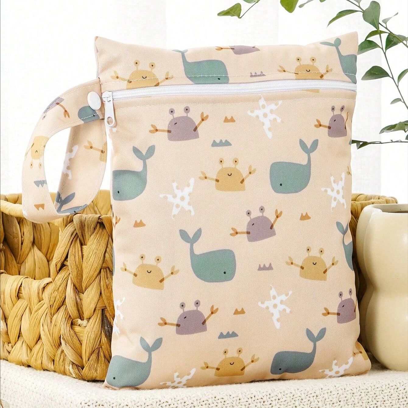 Portable Diaper Bag: Compact 18x25cm Storage Solution