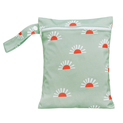 Portable Diaper Bag: Compact 18x25cm Storage Solution